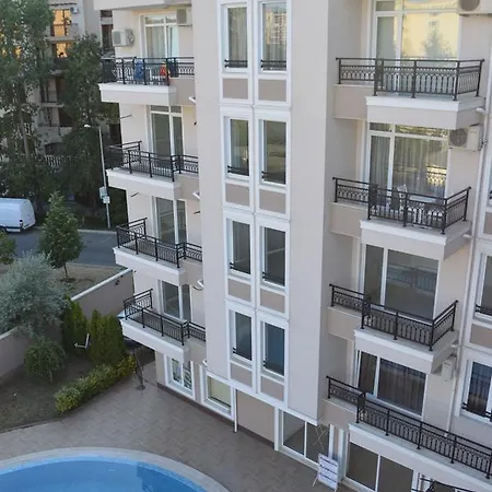 Premier Resident * סאני ביץ'